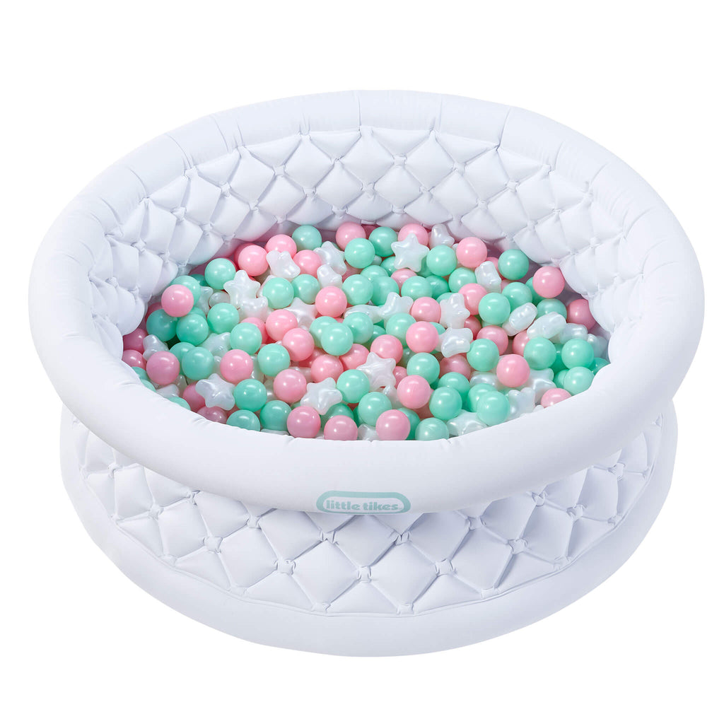Inflatable Ball Pit w/ 250 Balls